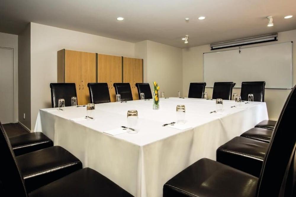 Edit Greenlane 4* Auckland