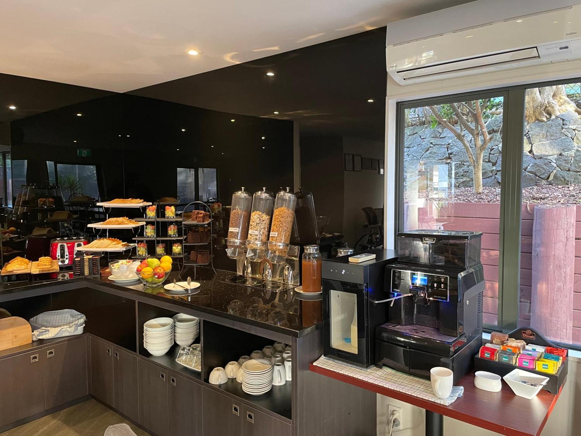 Edit Greenlane Auckland